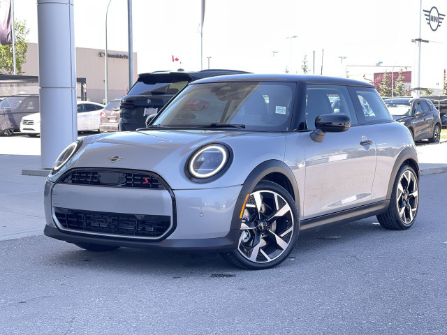 2025 MINI 3 Door in Cars & Trucks in Calgary
