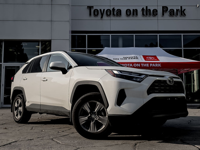 2024 Toyota RAV4 Hybrid XLE AWD in Cars & Trucks in City of Toronto - Image 2