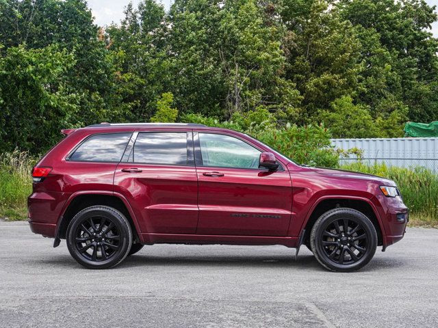 2021 Jeep Grand Cherokee Altitude- Heated Seats / Steering - 4x4 in Cars & Trucks in Barrie - Image 2