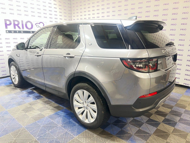 2020 Land Rover Discovery Sport in Cars & Trucks in Ottawa - Image 3