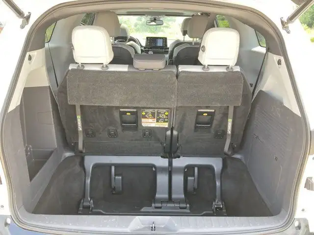 2021 Toyota Sienna XSE in Cars & Trucks in Hamilton - Image 22