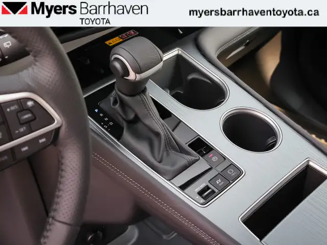 2025 Toyota Sienna XLE 8-Passenger - Certified in Cars & Trucks in Ottawa - Image 17