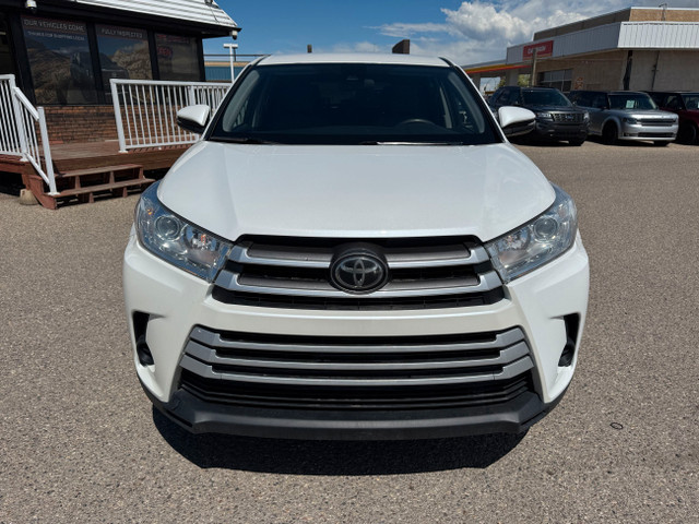 2019 Toyota Highlander LE 8 Passenger AWD in Cars & Trucks in Lethbridge - Image 3
