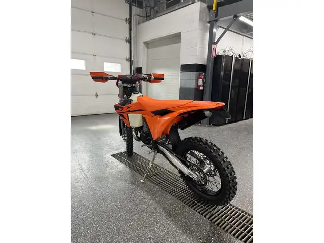2025 KTM 300 XC-W in Dirt Bikes & Motocross in Granby - Image 5