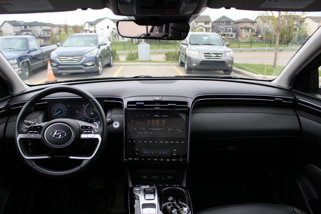 2022 Hyundai Tucson Hybrid Ultimate in Cars & Trucks in Calgary - Image 2