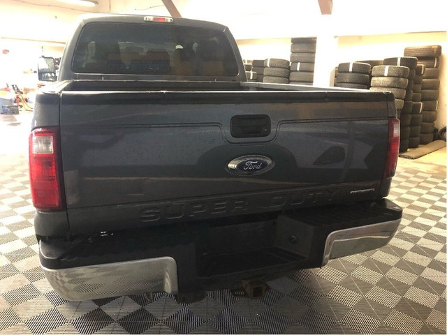  2016 Ford F-250 XLT, Fx4, 6.2 Liter V8, Low Kms, Accident Free! in Cars & Trucks in North Bay - Image 4