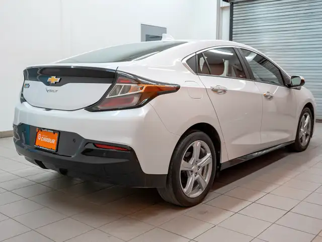2018 Chevrolet Volt LT *CUIR* SIEGES CHAUFF *CARPLAY GR CONFIANC in Cars & Trucks in Laurentides - Image 9