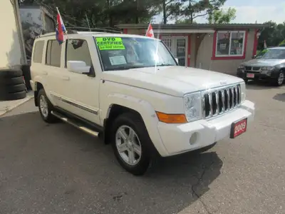 2009 Jeep Commander Limited. 5.4 L 8 Cylinder ENGINE. 4X4….Limited…..HEMI ….Hitch….. LOW LOW LOW KMS...