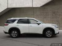 Check out this 2023 Nissan Pathfinder SL while we still have it in stock! *This Nissan Pathfinder is... (image 5)