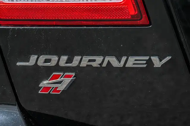 2018 Dodge Journey GT Awd 4X4 / 3.6L V6 / Cuir / Volant Chauffan in Cars & Trucks in City of Montréal - Image 12