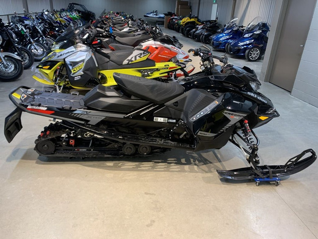  2019 Ski-Doo Renegade X-RS RENEGADE XRS850 in Snowmobiles in Guelph - Image 4