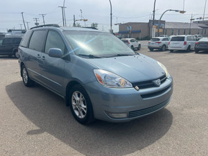 2004 Toyota Sienna XLE