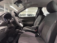 The 2020 Nissan Kicks is a stylish and efficient crossover, powered by a 1.6L Regular Unleaded I4 en... (image 6)