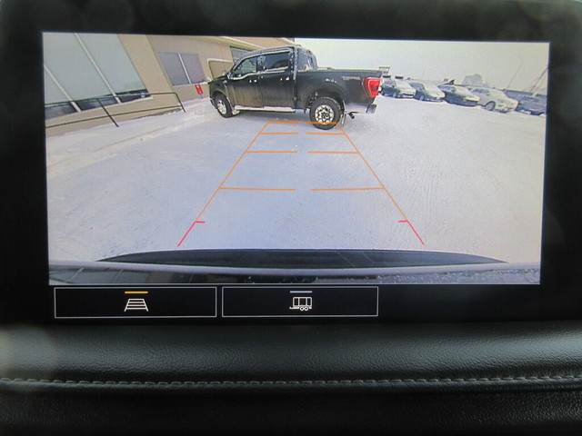  2021 Chevrolet Suburban LT/8 Pass/Leather/Backup Cam - NO CREDI in Cars & Trucks in Edmonton - Image 3