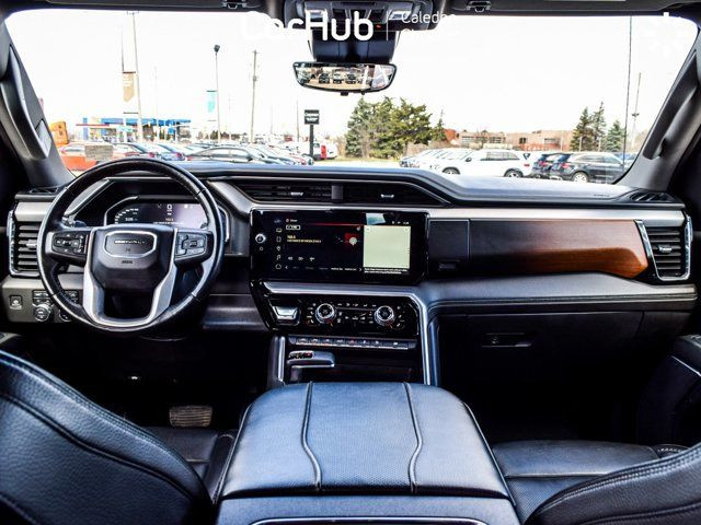 2023 GMC Sierra 1500 Denali 4WD Crew Cab 147 Diesel Sunroof in Cars & Trucks in Mississauga / Peel Region - Image 2