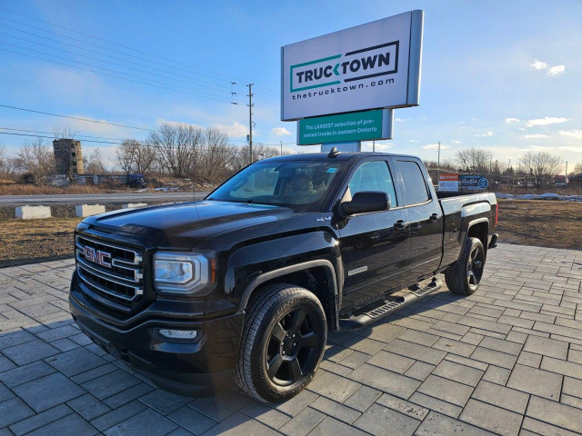 2016 GMC Sierra 1500 in Cars & Trucks in Ottawa