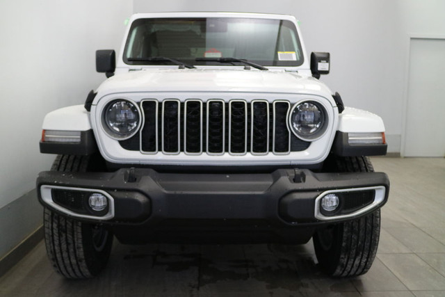 2024 Jeep WRANGLER 4-Door SAHARA in Cars & Trucks in Laval / North Shore - Image 3