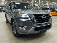 Four Wheel Drive,Tow Hooks,Tow Hitch,Air Suspension,Traction Control,Remote Trunk Release,Heated Mir... (image 1)