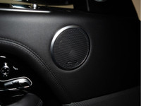 This beautiful 2020 Range Rover P525 is a local Ontario vehicle. Unleash refined power and luxury wi... (image 9)