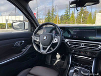 This BMW 3 Series boasts a Intercooled Turbo Premium Unleaded I-4 2.0 L/122 engine powering this Aut... (image 8)