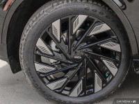Sunroof, Cooled Seats, Premium Audio, Navigation, Wireless Charging! This Lincoln Nautilus promises... (image 6)