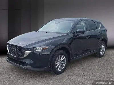 Le Mazda CX-5 GX AWD 2022 est un VUS compact qui allie élégance, performance et praticité. Dès le pr...