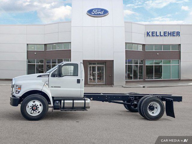 2025 Ford F-750 XLT in Cars & Trucks in Brandon - Image 2