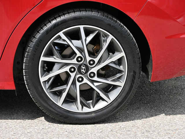 2020 Hyundai Elantra Luxury ~Heated Leather ~Bluetooth ~Sunroof  in Cars & Trucks in Barrie - Image 4