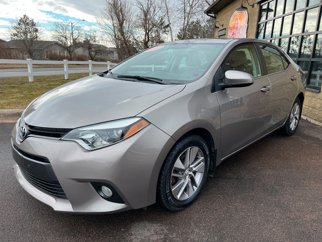 2015 Toyota Corolla LE ECO Sunroof! Leather! Htd. Seats! in Cars & Trucks in Moncton - Image 3