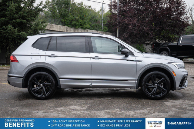 2024 Volkswagen Tiguan Comfortline R-Line BlackCLEAN CARFAX in Cars & Trucks in Calgary - Image 4