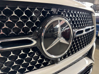 **MONTH-END SPECIAL!** FEATURING : AMG NIGHT PACKAGE, 4MATIC AWD, DIGITAL GAUGE CLUSTER NAVIGATION D... (image 3)