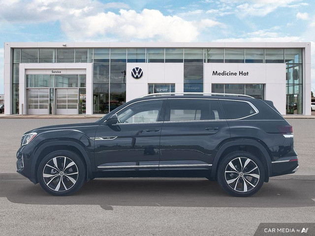 2025 Volkswagen Atlas Execline in Cars & Trucks in Medicine Hat - Image 3
