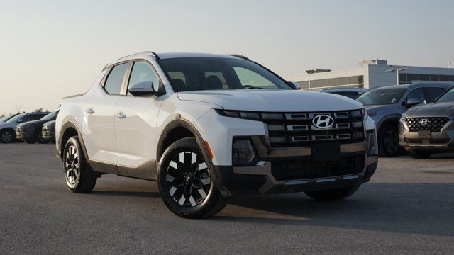 2025 Hyundai Santa Cruz Preferred AWD | One Owner! in Cars & Trucks in Guelph