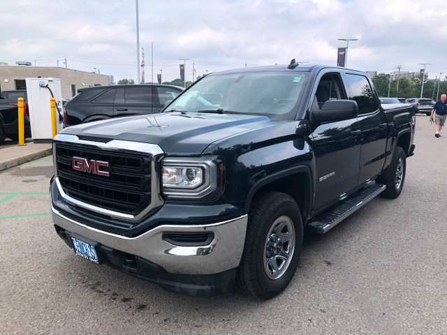 4x4 5.3 V8 2017 GMC Sierra 1500 W/T in Cars & Trucks in London