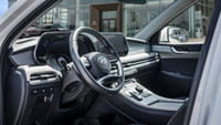 *Sunroof, Heated Seats, Android Auto, Apple CarPlay, Navigation, Wi-Fi, Heated Steering Wheel, Remot... (image 9)