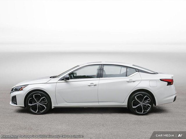 2025 Nissan Altima SR in Cars & Trucks in Hamilton - Image 3