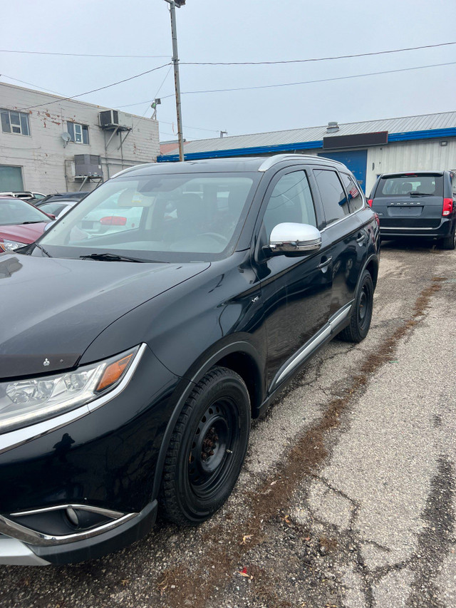 2016 Mitsubishi Outlander GT in Cars & Trucks in Oshawa / Durham Region - Image 3