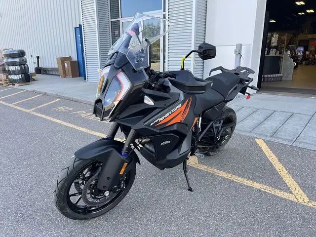 2023 KTM Super Adventure 1290 S in Street, Cruisers & Choppers in Calgary - Image 5