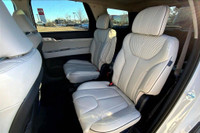 Premium Nappa Leather Seats, Heads Up Display, Second Row Fixed Wide Panel Su, Wireless Charging Pad... (image 9)