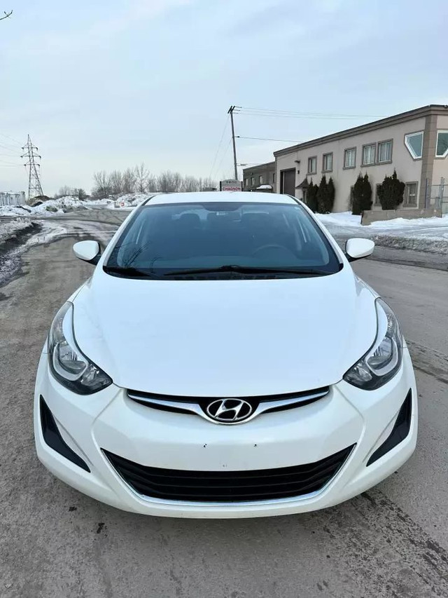 2015 HYUNDAI Elantra Limited in Cars & Trucks in City of Montréal - Image 3