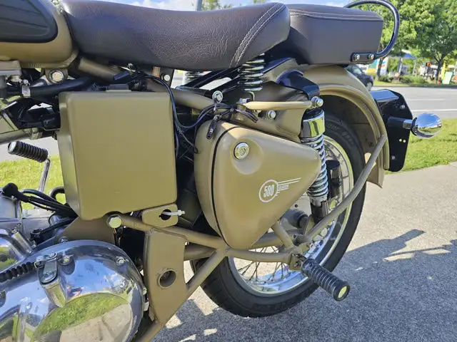 2012 Royal Enfield Classic 500 Desert Storm in Street, Cruisers & Choppers in Chilliwack - Image 18