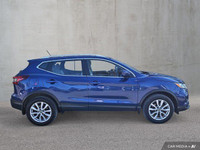 Your next reliable companion for Ottawa's changing seasons is this 2022 Nissan Qashqai SV AWD, offer... (image 6)
