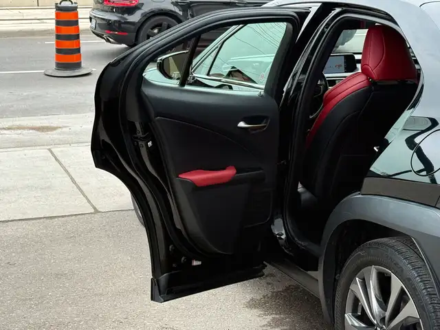 2019 Lexus UX 250h F SPORT | RED LEATHER | HYBRID in Cars & Trucks in City of Toronto - Image 34