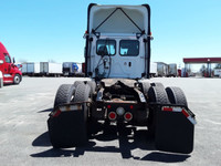 Ryder Stock ID: 898682 Transmission Type/Speed: Auto 12 Engine: DIESEL DD15AT'17 475/1650 Horse Powe... (image 6)
