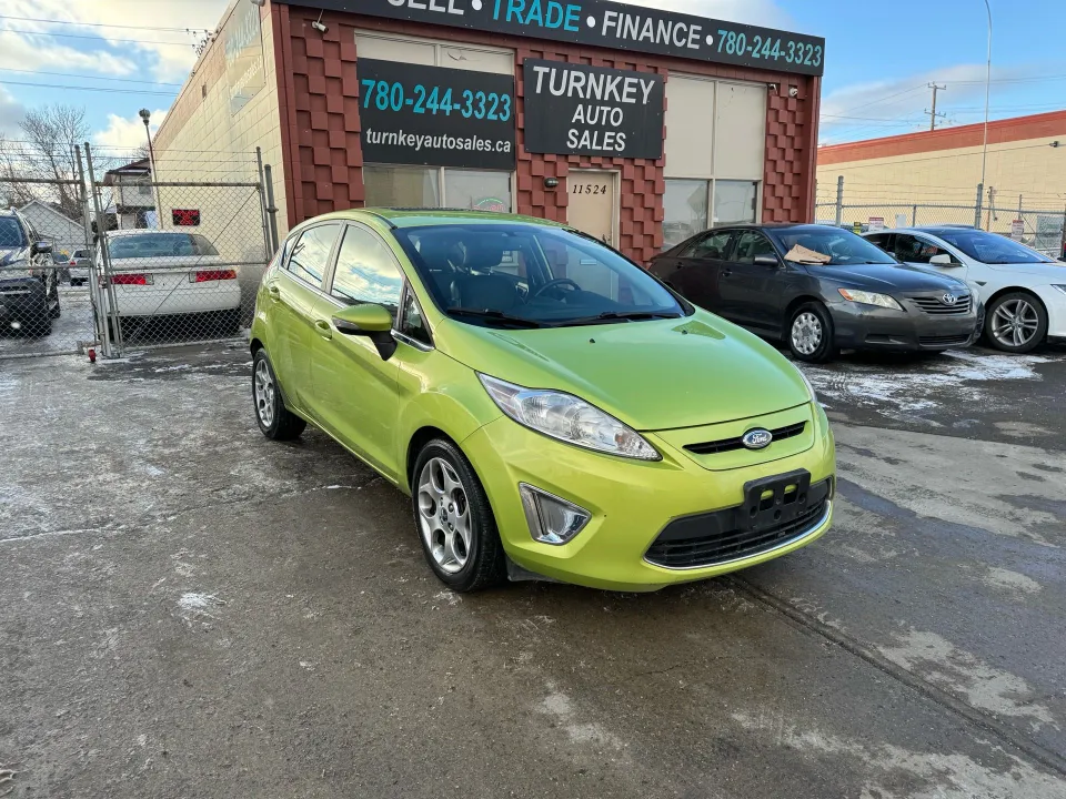 2011 Ford Fiesta SES**Leather**Heated Seats**New timing Belt**