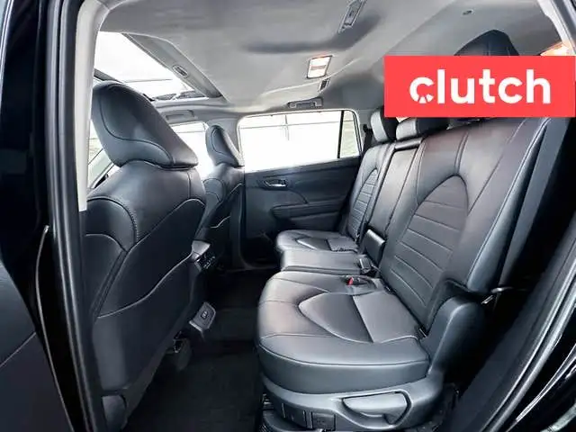 2024 Toyota Highlander Hybrid XLE AWD w/ Apple CarPlay, Heated F in Cars & Trucks in Ottawa - Image 19