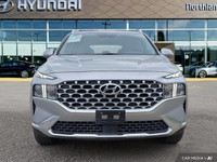 This 2022 Hyundai Santa Fe Preferred SUV boasts a sleek Shimmering Silver exterior and a sophisticat... (image 7)