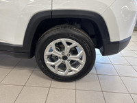 Former Ontario Chrysler Demo Vehicle**Clean Car Fax**Jeep**Compass**Sport**4x4**2.4L**4x4** Heated S... (image 6)