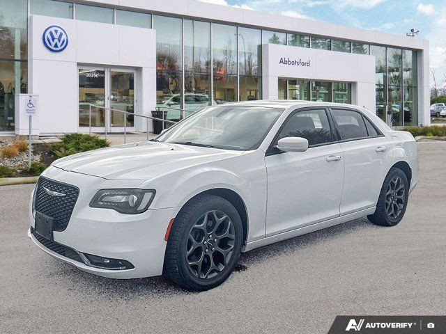 2018 Chrysler 300 300S in Cars & Trucks in Abbotsford