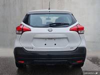 Navigate Ottawa's bustling streets with ease and style in this 2019 Nissan Kicks, a compact crossove... (image 2)